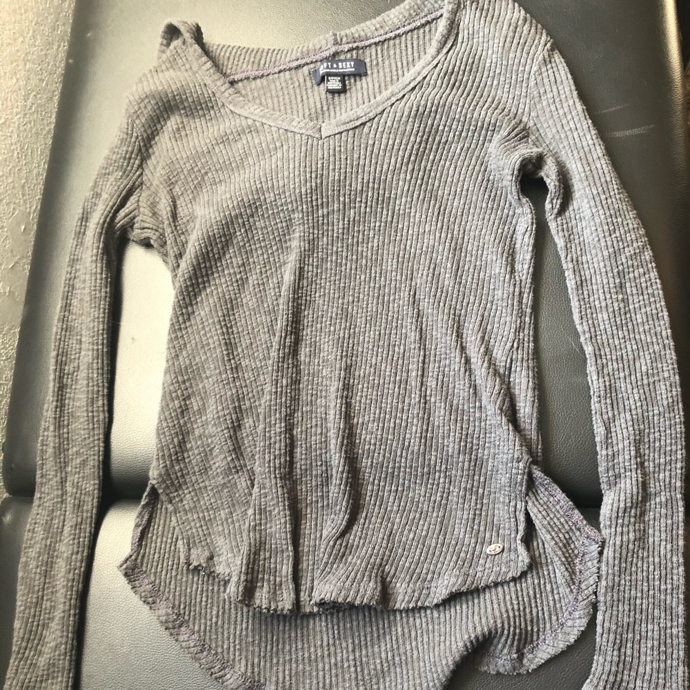 american eagle gray pullover